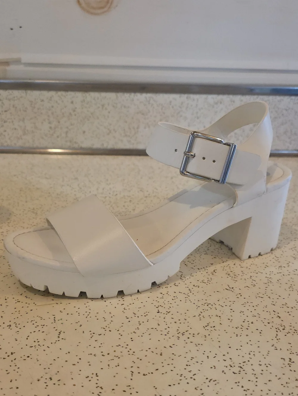 Gianni Bini Women's Leather Platform Sandals 3
